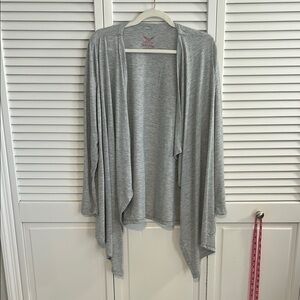 Pretty light heather gray shrug